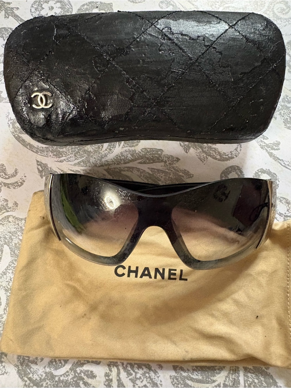 CHANEL Black Shield Sunglasses with Gradient Lenses